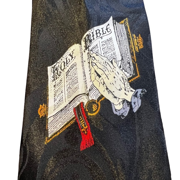 Men’s Tie - Picture 3 of 6